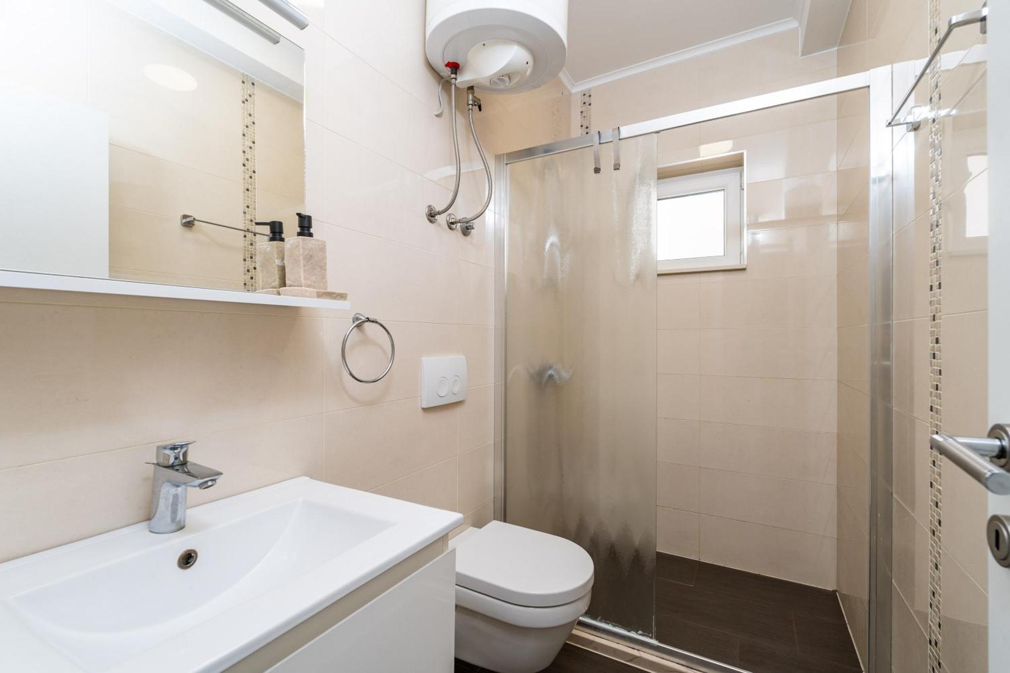 דוברובניק Feather Studio Apartment - Free Private Parking - Self Check-In מראה חיצוני תמונה